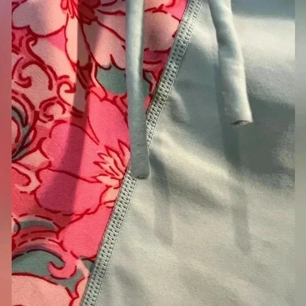 Roxy girls blue and floral rashguard - Picture 6 of 9